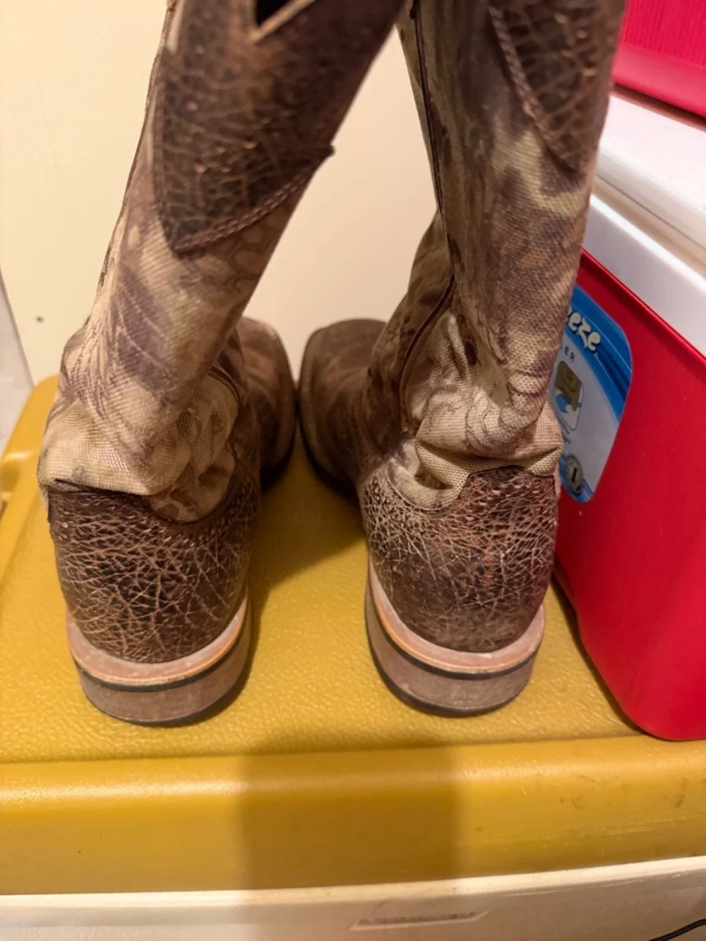 Ariat Quickdraw camo square toe boots men’s 7.5
